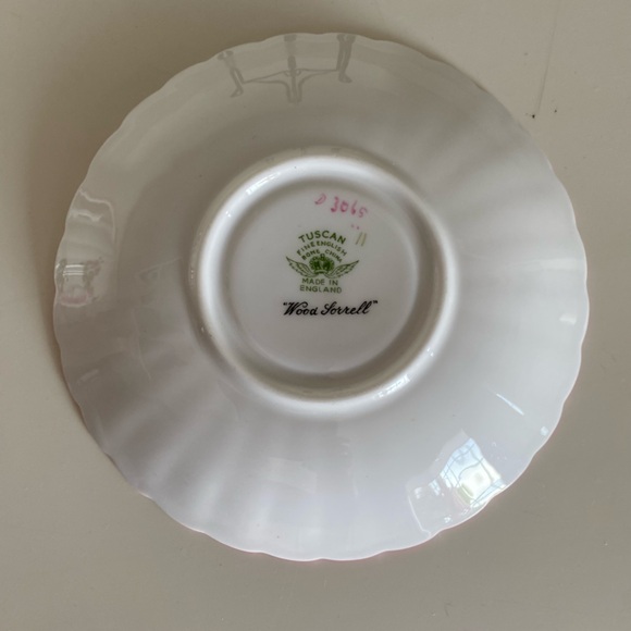 EUC VTG TUSCAN BONE CHINA TEACUP AND SAUCER IN PATTERN WOOD SORRELL - Picture 9 of 9